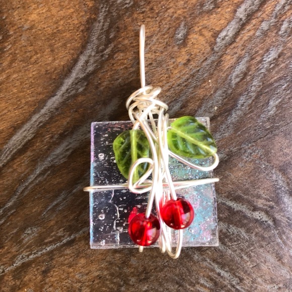 Sweet cherries, silver wrapped pendant, artisan-made & purchased at art festival - Picture 9 of 9